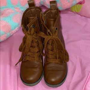 Girls boots size 13